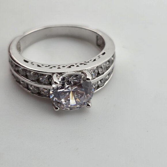 Sterling Silver Cubic Zirconia Engagement Wedding Ring 7 Solitaire Style 925 - Picture 14 of 14